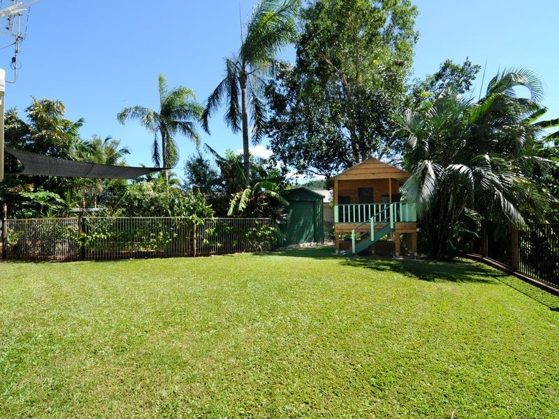 17 Tolson Close, Brinsmead QLD 4870