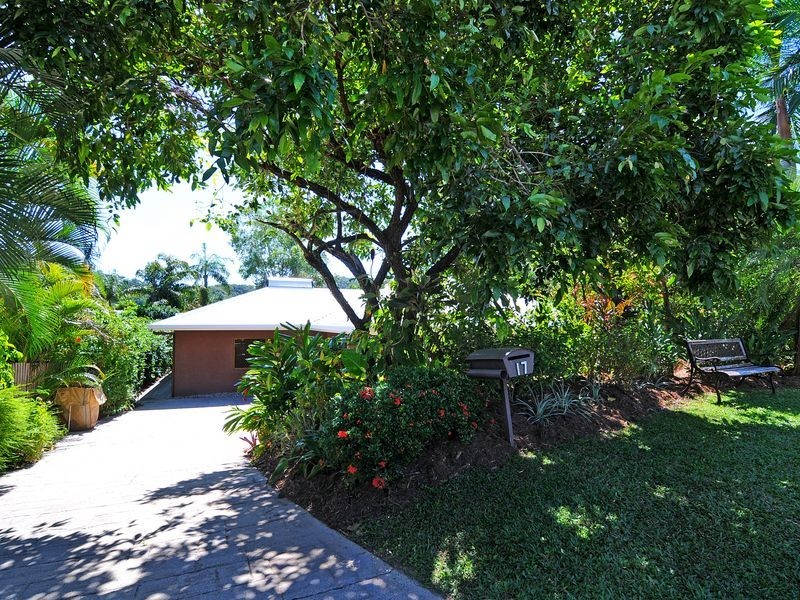 17 Tolson Close, Brinsmead QLD 4870