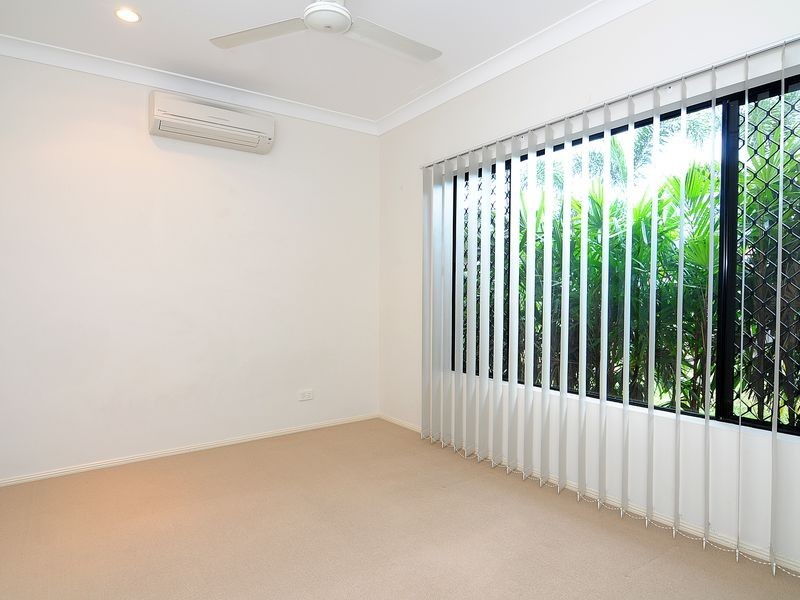 22 Lucy Close, Kanimbla QLD 4870