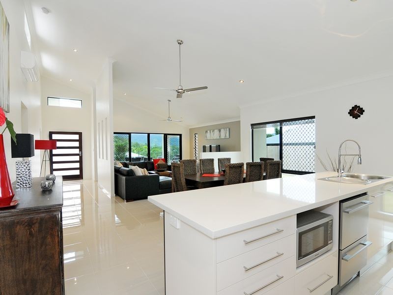 12 Greendale Close, Brinsmead QLD 4870