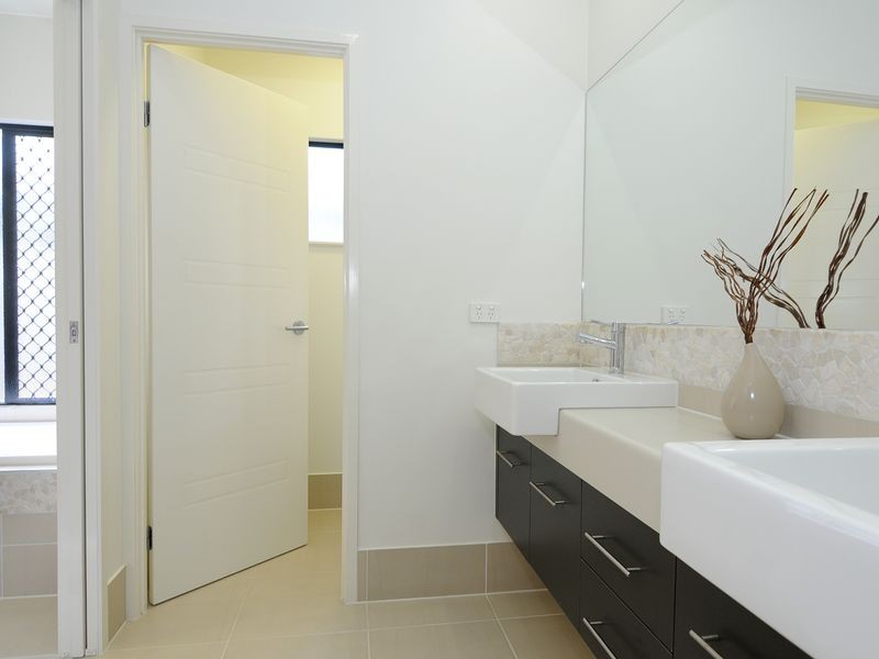 12 Greendale Close, Brinsmead QLD 4870