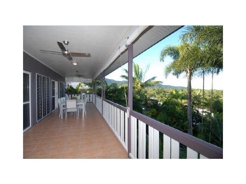 12 Trundle Terrace, Whitfield QLD 4870