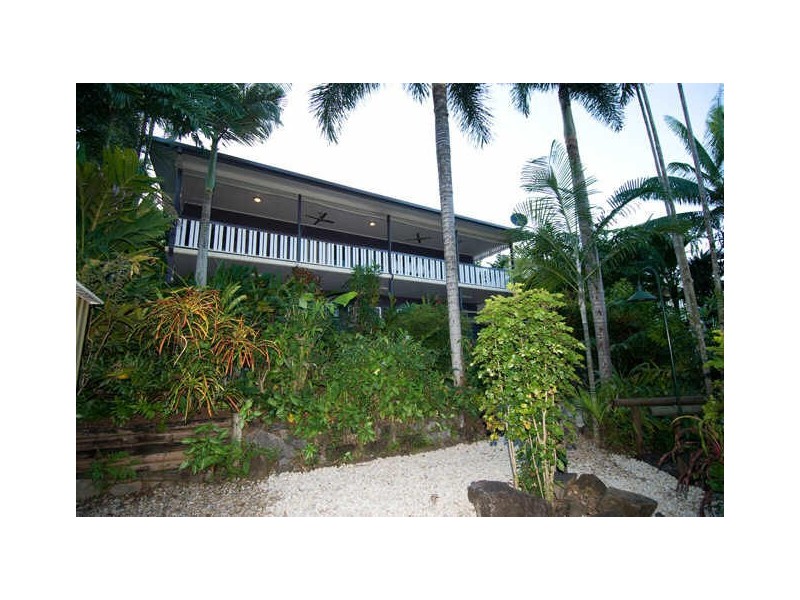 12 Trundle Terrace, Whitfield QLD 4870