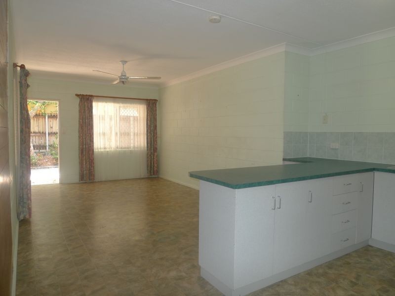 2/513 Varley Street, Yorkeys Knob QLD 4878