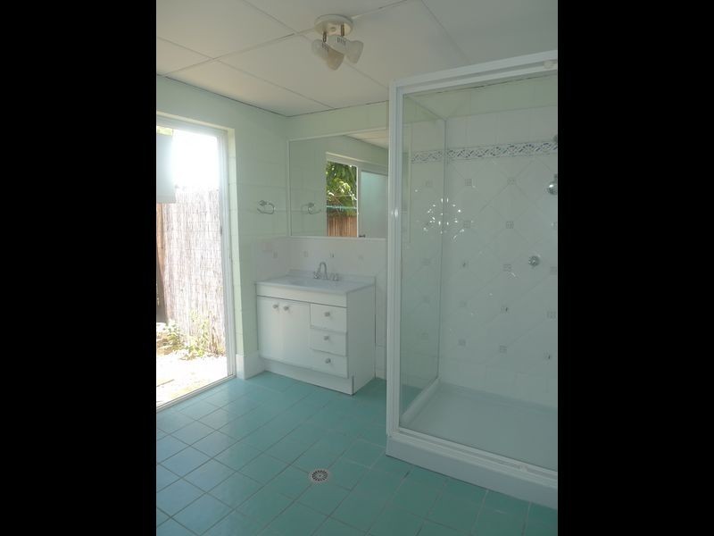 2/513 Varley Street, Yorkeys Knob QLD 4878