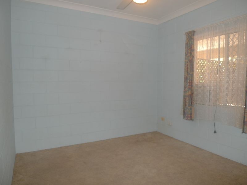 2/513 Varley Street, Yorkeys Knob QLD 4878