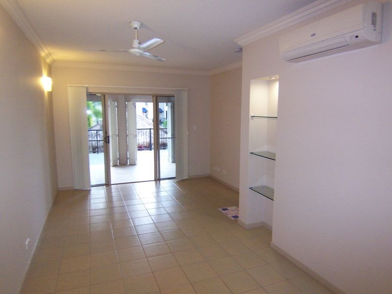 302/22 Ward Street, Mooroobool QLD 4870