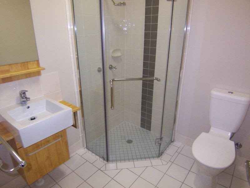 302/22 Ward Street, Mooroobool QLD 4870