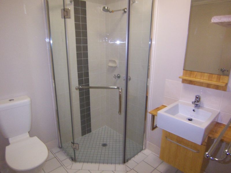 302/22 Ward Street, Mooroobool QLD 4870