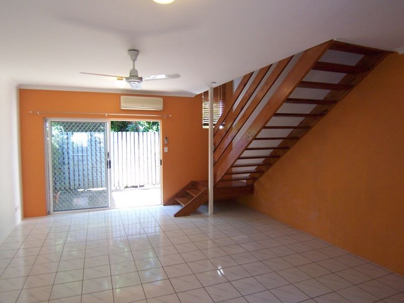 2/17 Vallely Street, Freshwater QLD 4870