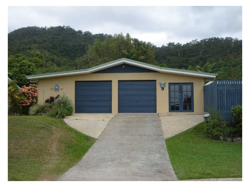 9 Fraser Close, Kanimbla QLD 4870