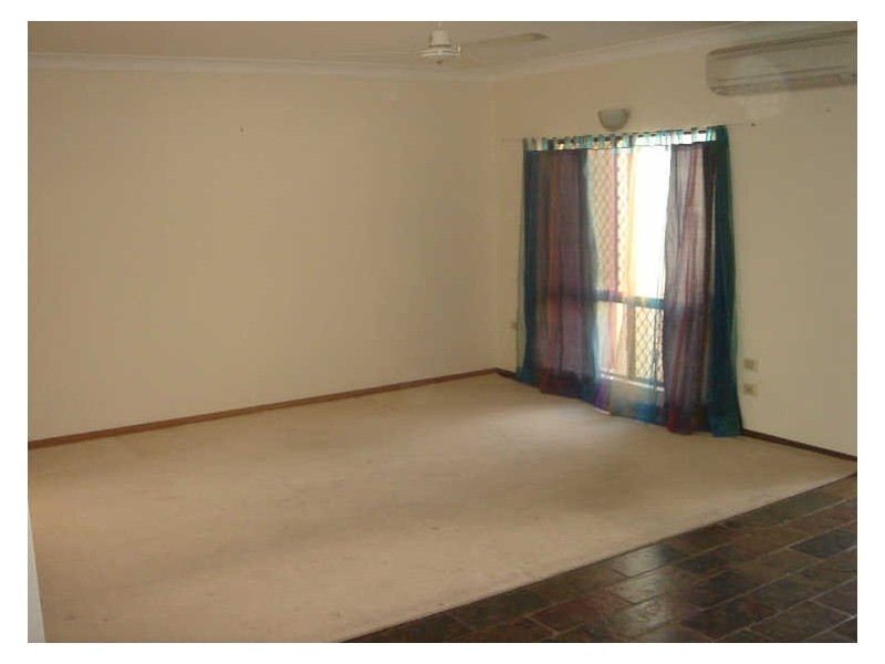 9 Fraser Close, Kanimbla QLD 4870