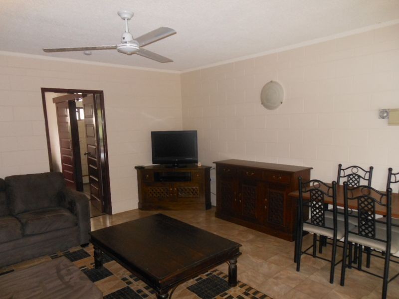 1/3 Mcpherson  Close, Edge Hill QLD 4870