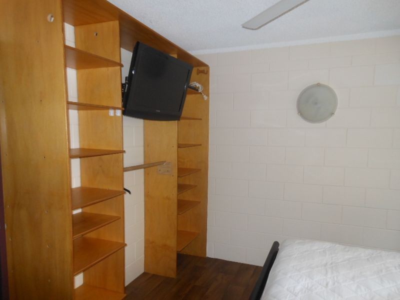 1/3 Mcpherson  Close, Edge Hill QLD 4870