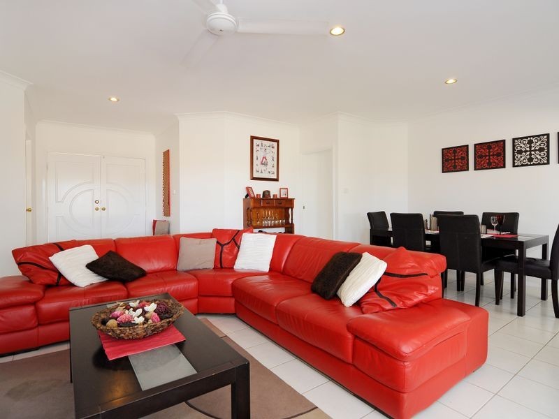 14 Greenock Way, Brinsmead QLD 4870