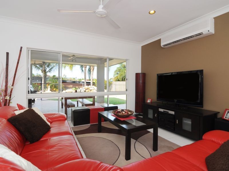 14 Greenock Way, Brinsmead QLD 4870