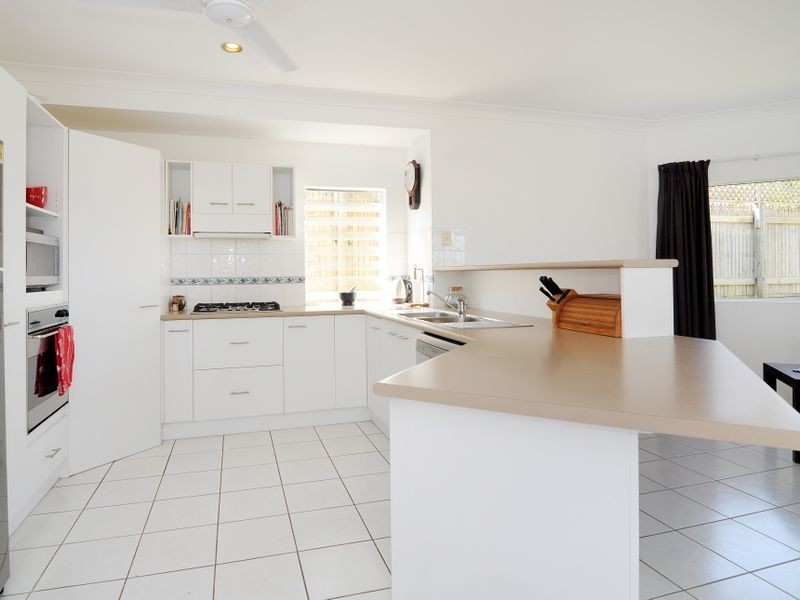 14 Greenock Way, Brinsmead QLD 4870