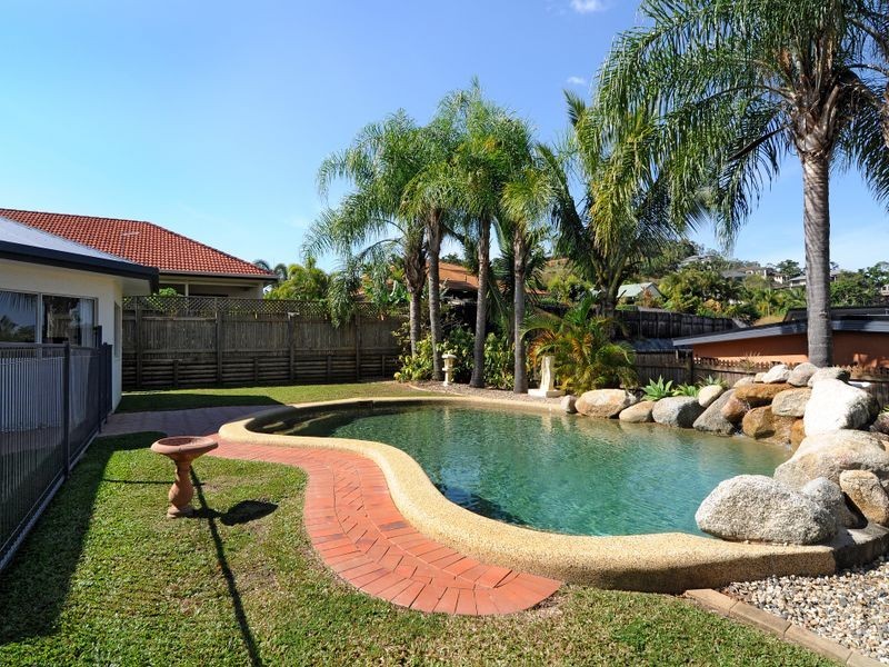 14 Greenock Way, Brinsmead QLD 4870