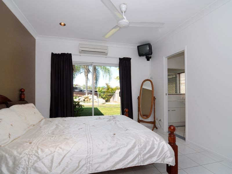 14 Greenock Way, Brinsmead QLD 4870