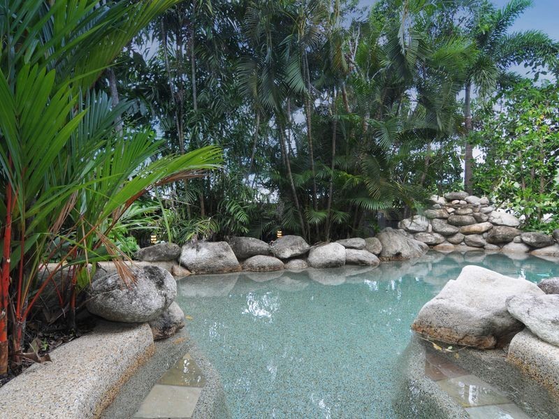 22 Trundle Terrace, Whitfield QLD 4870