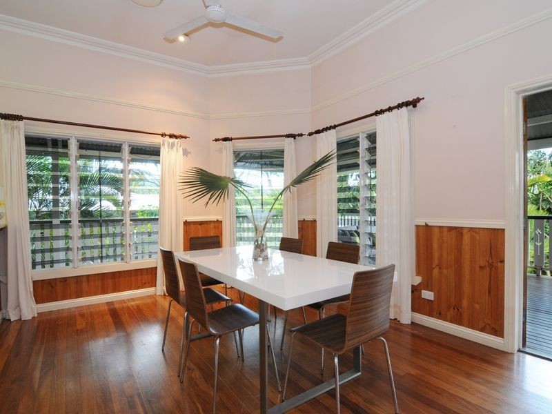 22 Trundle Terrace, Whitfield QLD 4870