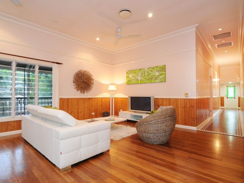 22 Trundle Terrace, Whitfield QLD 4870