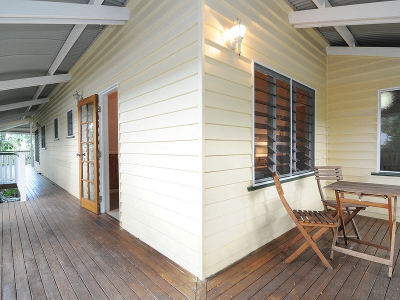 22 Trundle Terrace, Whitfield QLD 4870