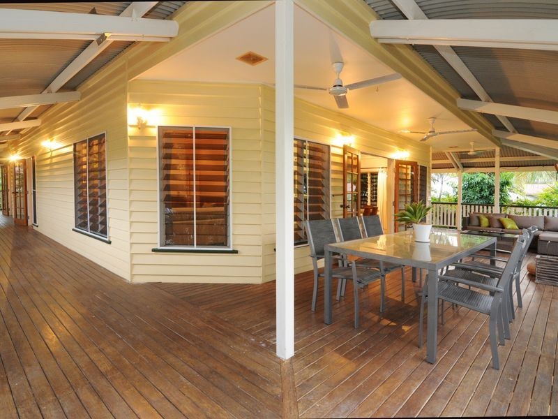 22 Trundle Terrace, Whitfield QLD 4870