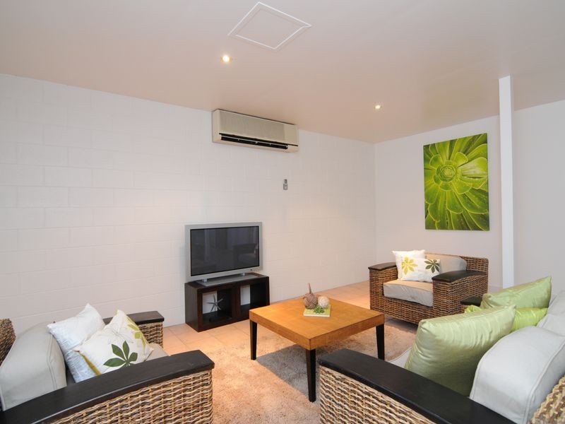 22 Trundle Terrace, Whitfield QLD 4870