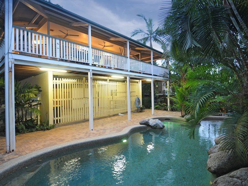22 Trundle Terrace, Whitfield QLD 4870