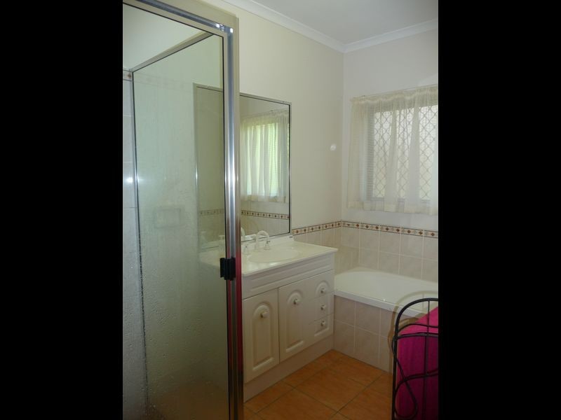 3 Everglade Rise, Brinsmead QLD 4870