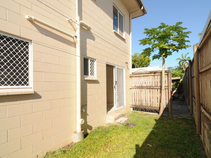 6/52 Pease Street, Manoora QLD 4870