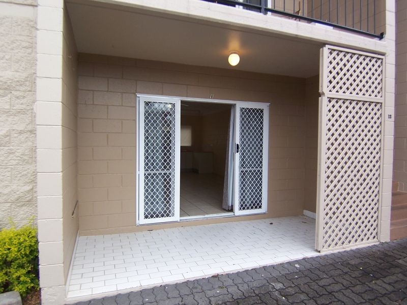 6/52 Pease Street, Manoora QLD 4870