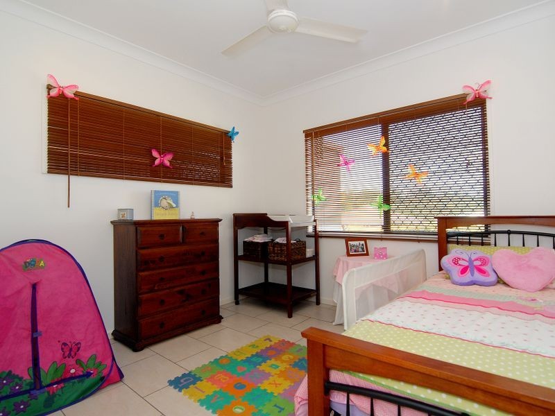 100 McFarlane Drive, Kanimbla QLD 4870