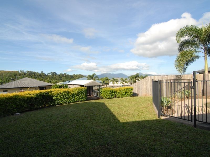 100 McFarlane Drive, Kanimbla QLD 4870