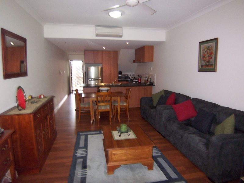 6/9 Grantala Street, Manoora QLD 4870