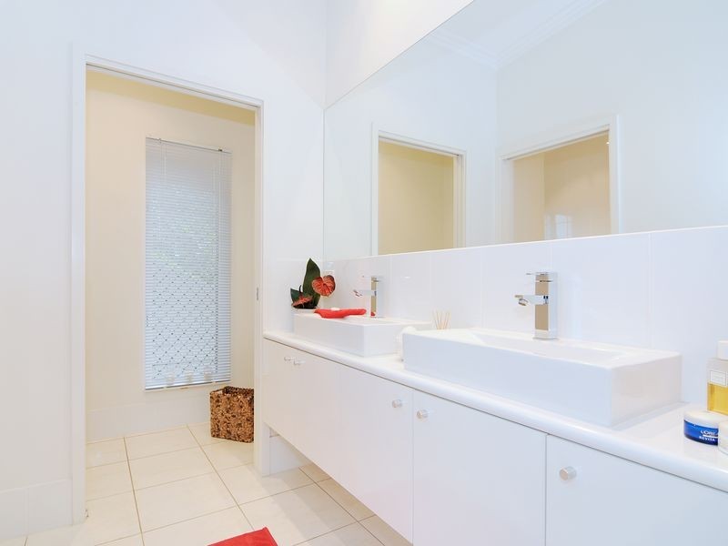 49 Flecker Street, Whitfield QLD 4870