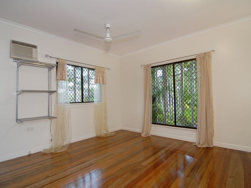 22 Bolton Street, Whitfield QLD 4870