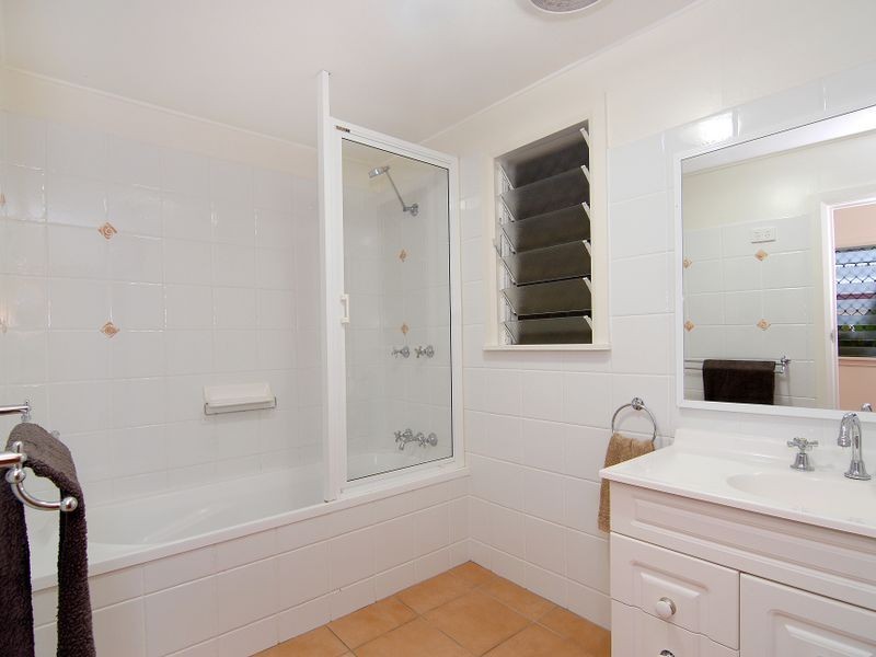 22 Bolton Street, Whitfield QLD 4870