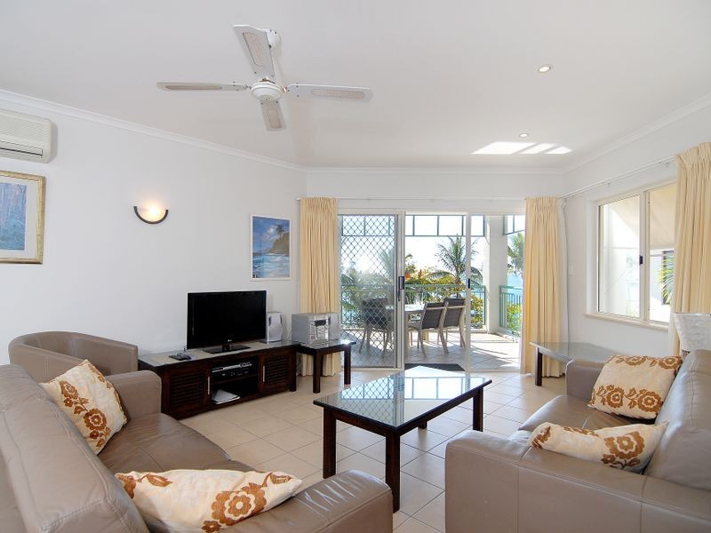 9/39-43 Vasey Esplanade, Trinity Beach QLD 4879