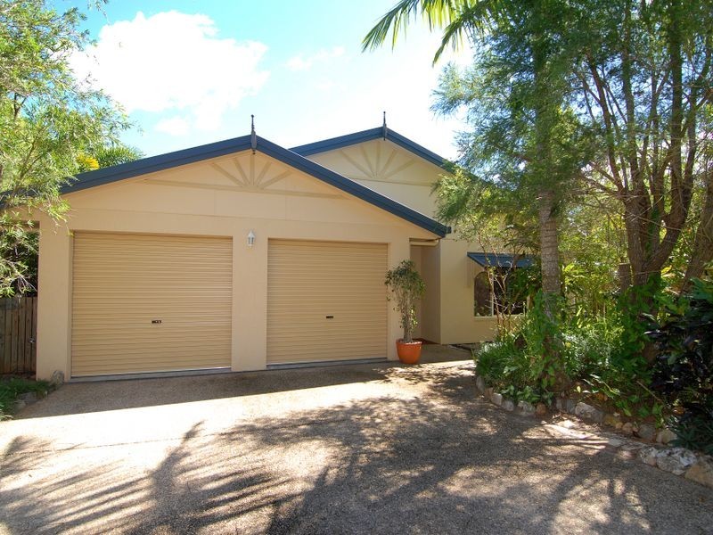 4 Amos Close, Redlynch QLD 4870