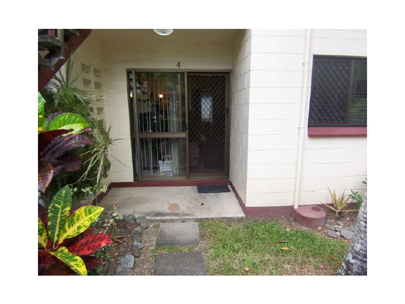 4/3 McPherson Close, Edge Hill QLD 4870