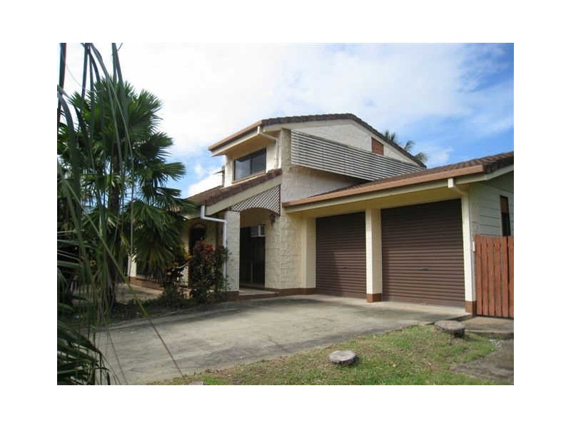 15 Cayley Street, Trinity Beach QLD 4879