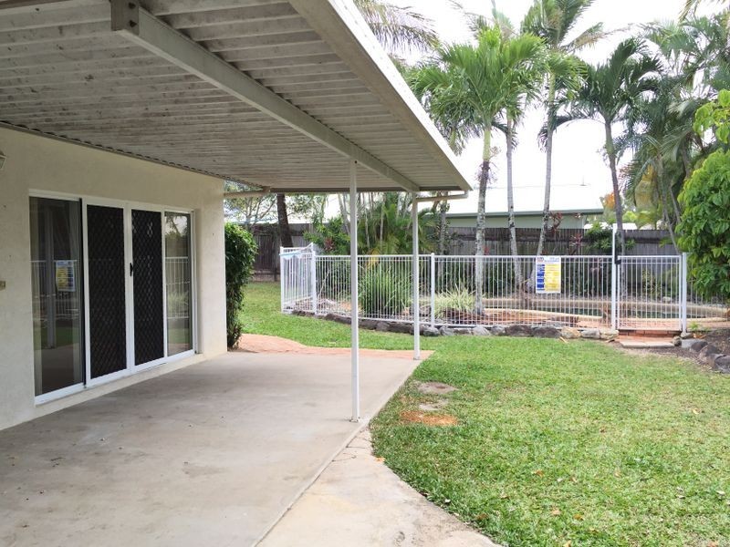 10 Dolphin Close, Kewarra Beach QLD 4879