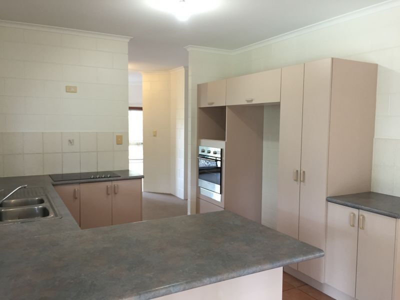 10 Dolphin Close, Kewarra Beach QLD 4879