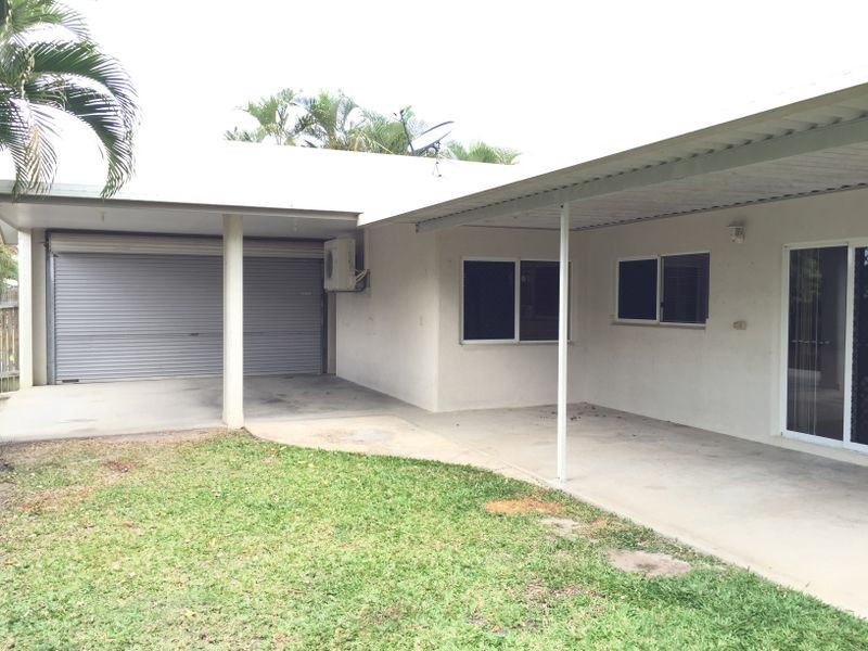 10 Dolphin Close, Kewarra Beach QLD 4879