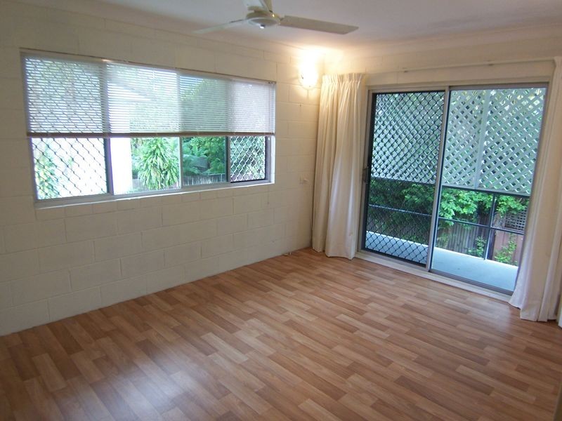 8/5 Thomas Street, Cairns North QLD 4870