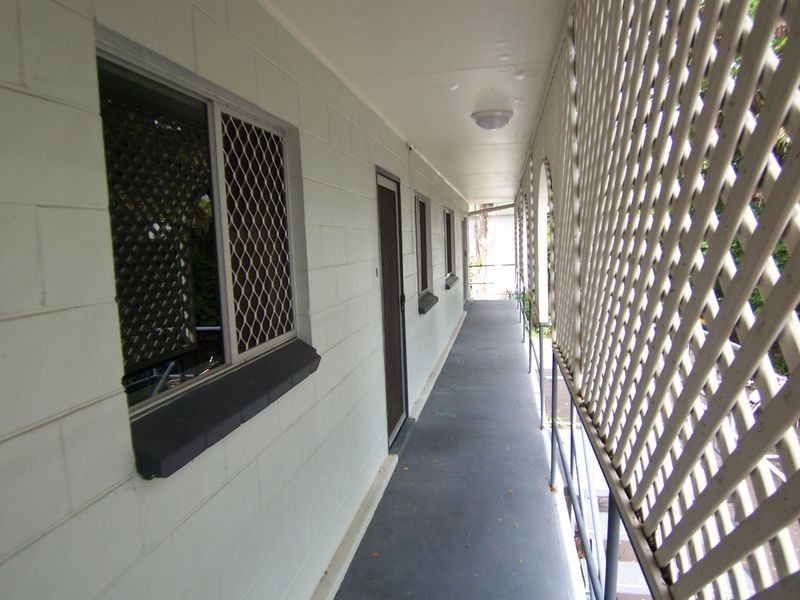 8/5 Thomas Street, Cairns North QLD 4870