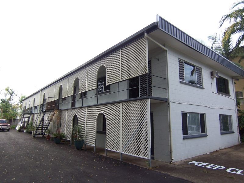8/5 Thomas Street, Cairns North QLD 4870