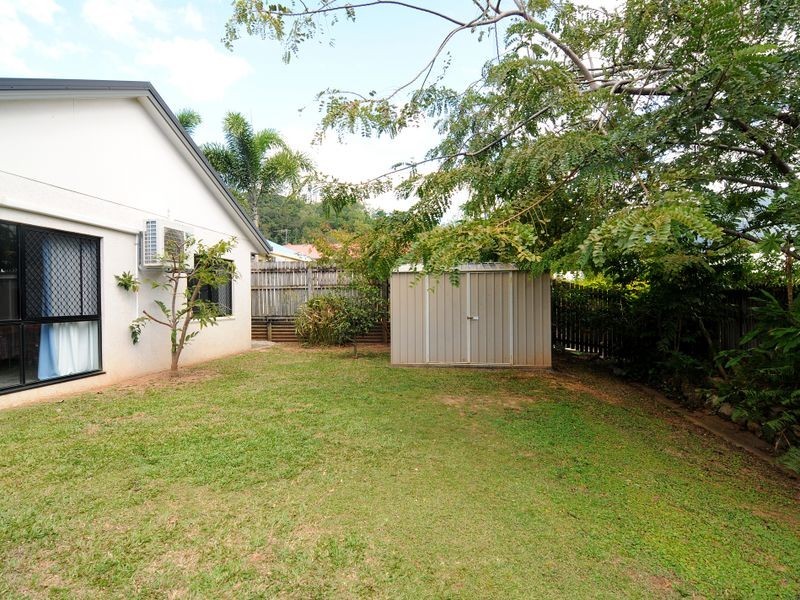 6 Brian Street, Brinsmead QLD 4870